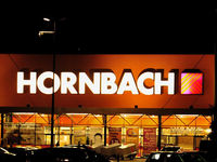 Hornbach-nightshot-spotlisting